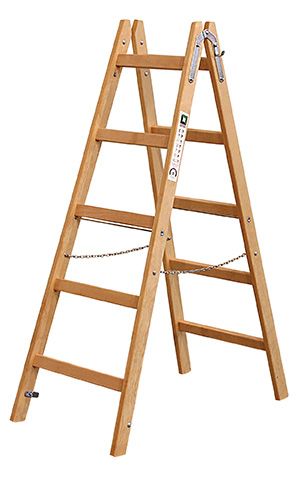 Holz-Stehleiter mit Eimerhaken